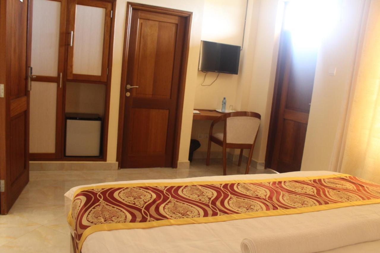 Prinias Hotel Kisumu Bagian luar foto