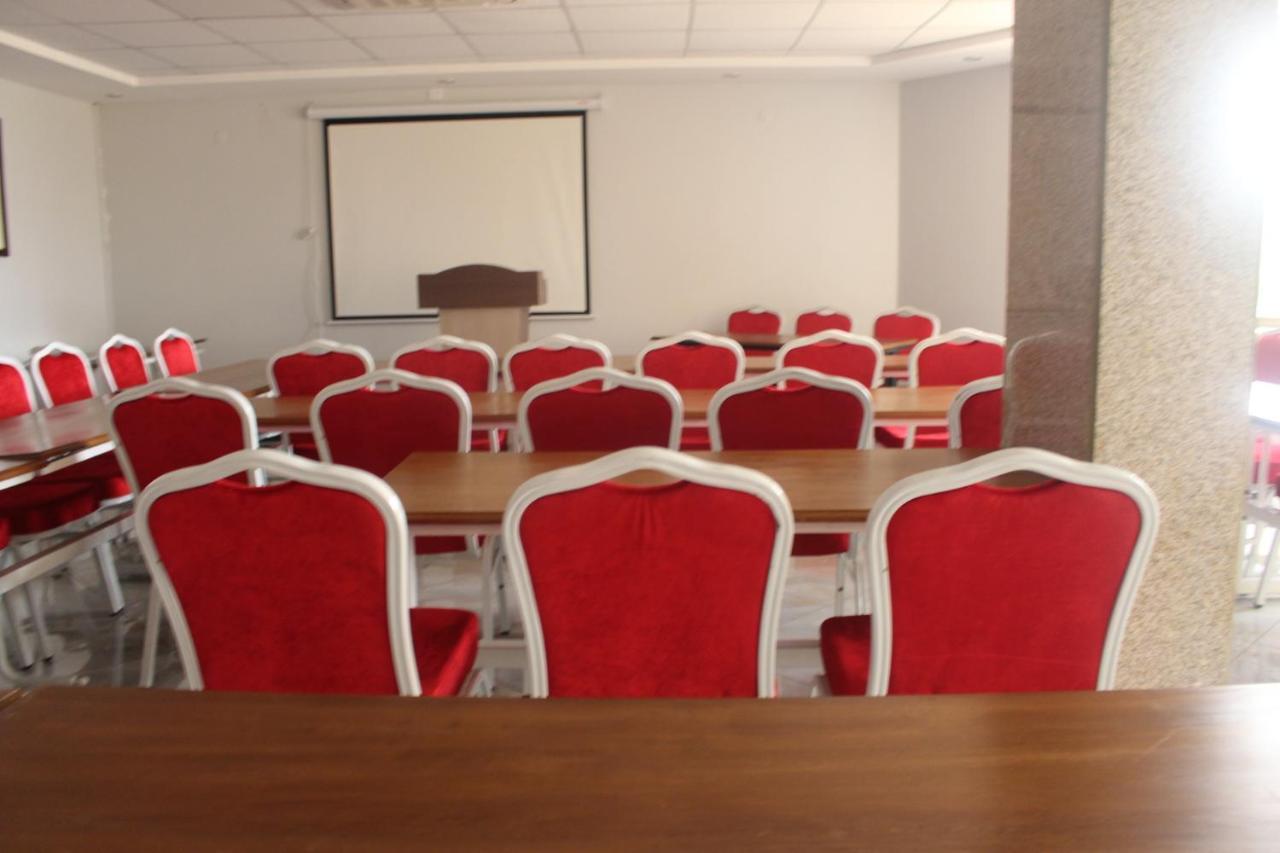 Prinias Hotel Kisumu Bagian luar foto