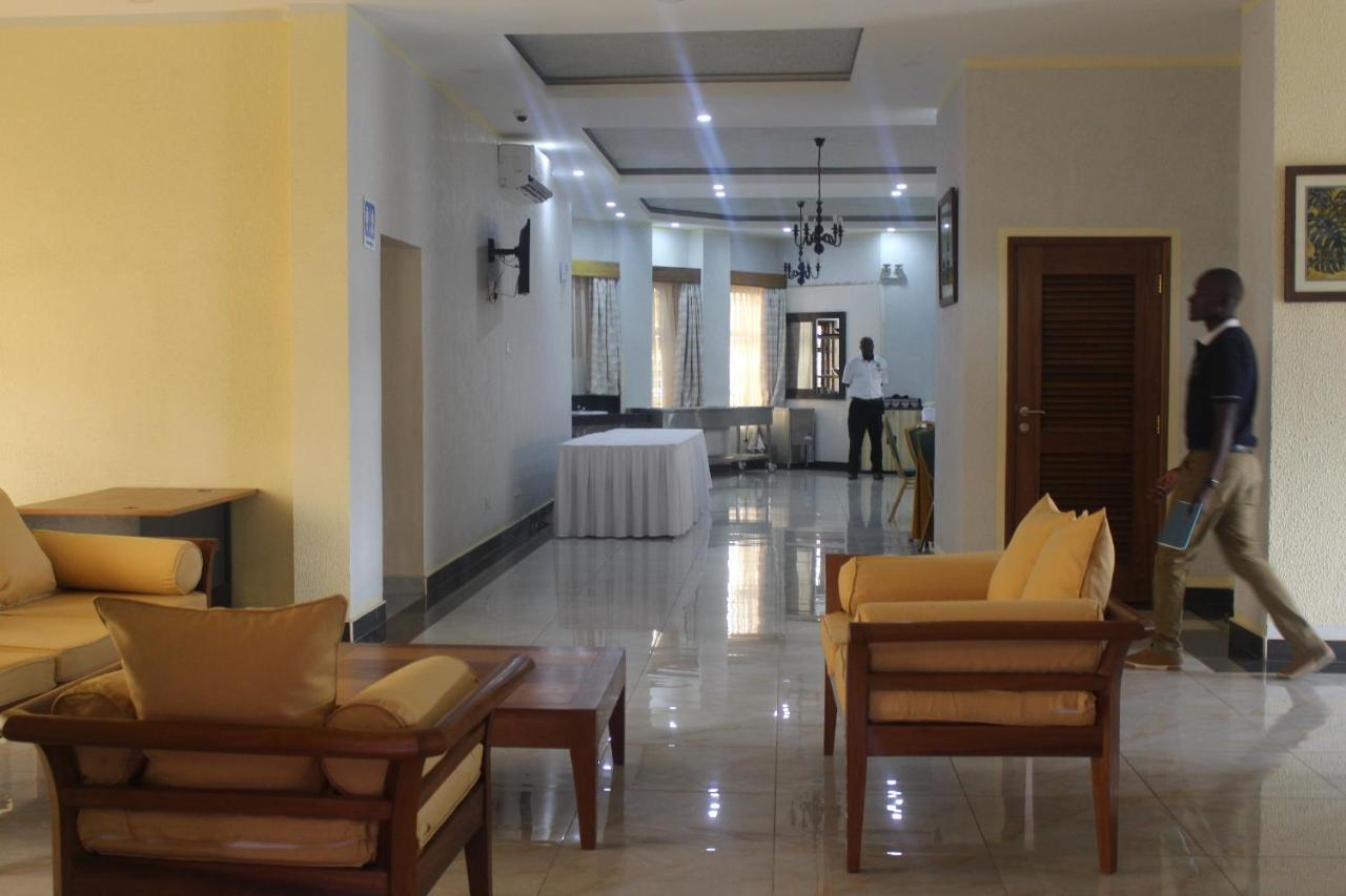 Prinias Hotel Kisumu Bagian luar foto