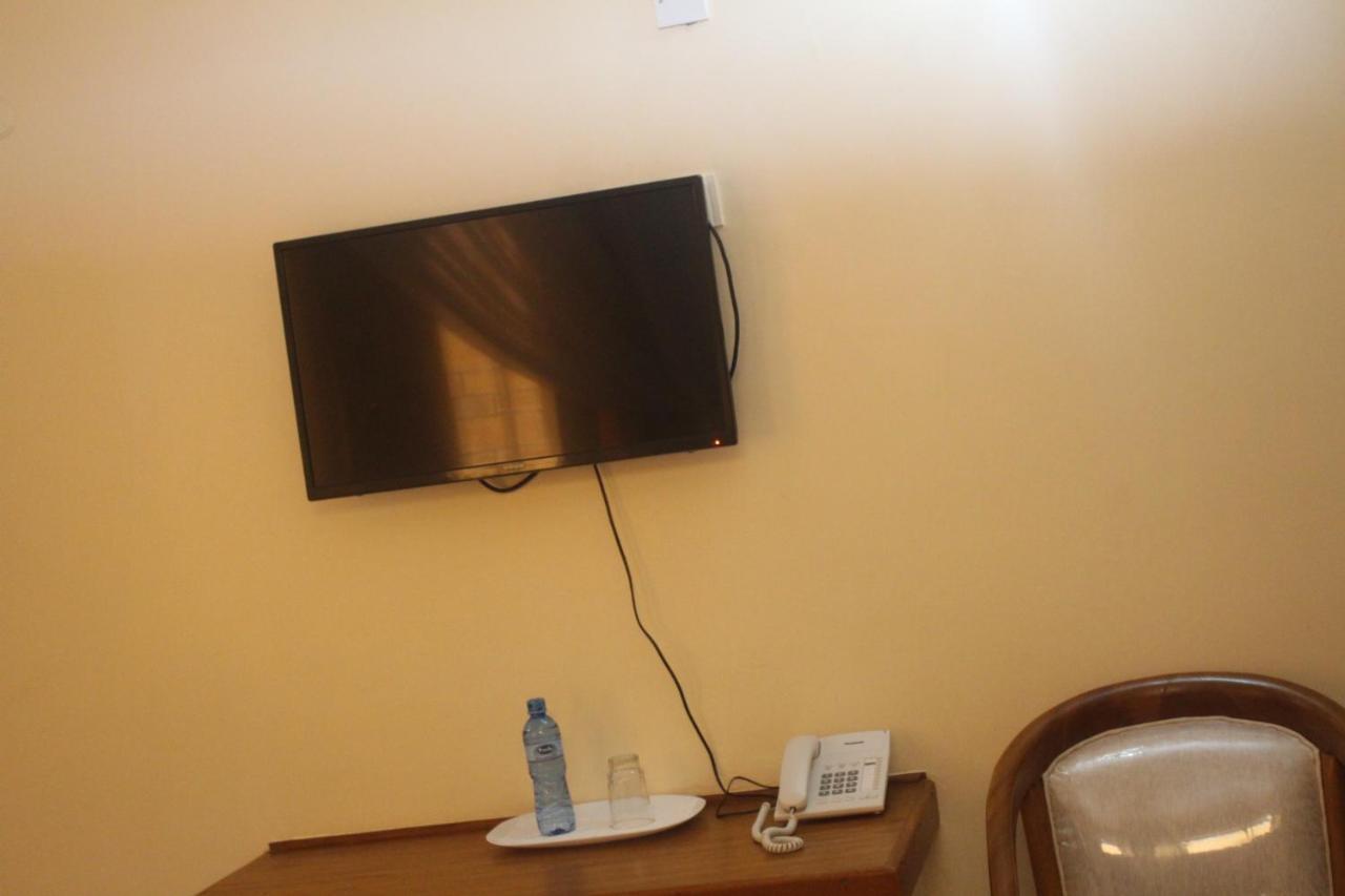 Prinias Hotel Kisumu Bagian luar foto